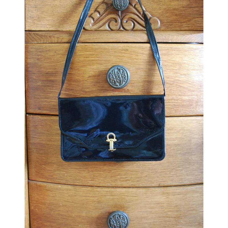 Vintage 80Er Jahre Lack Clutch Tasche Abendtasche Im Stil Der 50Er Vintage 80Er Jahre Lack Clutch Tasche Abendtasche Im Stil Der 50Er von NicoleSimoneVintage