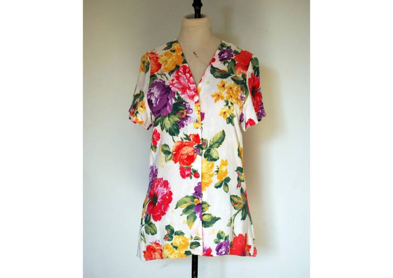 Vintage Floral Weiße Bluse Uk Größe 8, Eu 36, Us 4 Vintage Floral Weiße Bluse Uk Größe 8, Eu 36, Us 4 von NicoleSimoneVintage