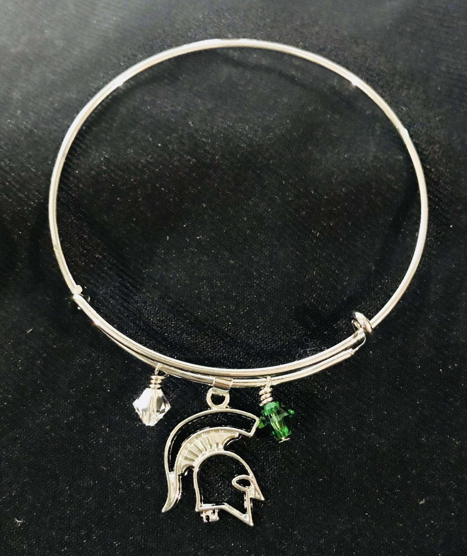 Msu Spartans Expandable Armreif Armband Sparty Zwei Swarovski Grün Weiß von NicoletteEllenDesign