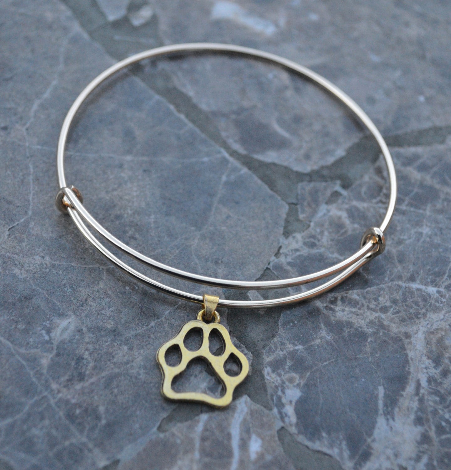 Paw Print Erweiterbar Armreif Armband Gold von NicoletteEllenDesign
