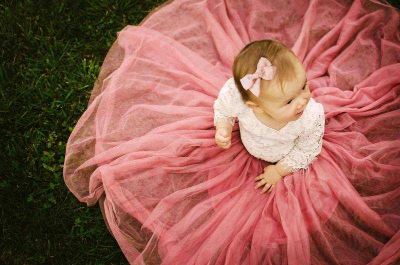 Dusty Rose Mauve Tüll Zweiteiler Rock, Weiße Spitze Blumen Mädchen Kleid, Boho Strand Hochzeit, Knöpfe, Boho, Blush Pink, Desert von NicolettesCouture