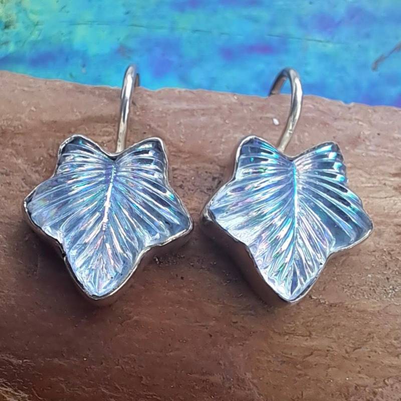 Art Deco Vintage Glas Blau Blatt Steinen in Sterling Silber Ohrringe 525 von NicolettesJewelry