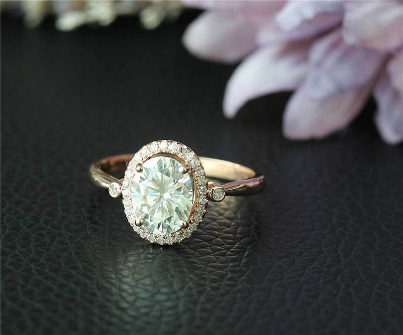 2.1Ctw Forever Classic 7x9mm Charles & Colvard Oval Moissanit Verlobungsring Massiver 14K Weißgold Ring Ehering Jahrestag von NidaRings