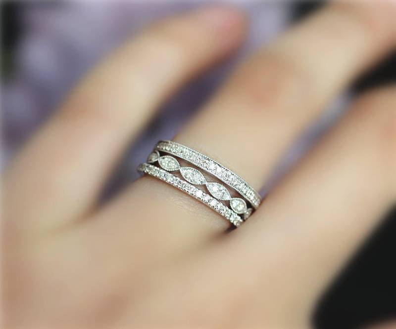 3 Ringe Natürlicher Diamantring Set Diamant Ehering Massiv 14K Weißgold Ring Verlobungsring Gesetzt Set Passend Eine Halbe Ewigkeit Bandsatz von NidaRings
