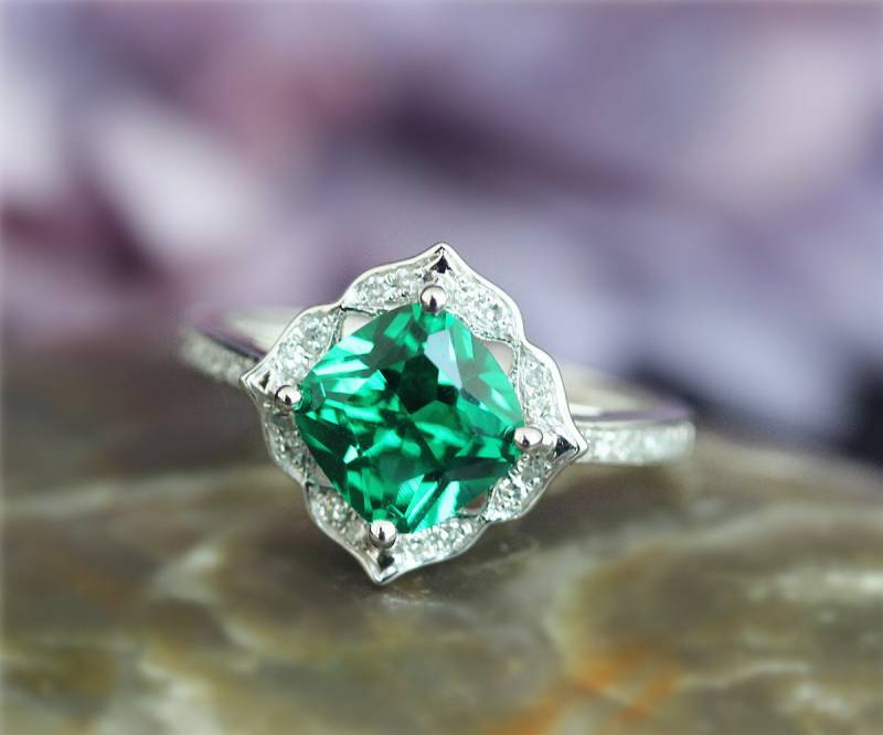 7 Mm Kissen Schnitt Behandelten Smaragd Ring Kann Geburtstagsgeschenk Solide 14K Weißgold Verlobungsring Ehering Valentins Überraschung 7 Mm Kissen Schnitt Behandelten Smaragd Ring Kann Geburtstagsgeschenk Solide 14K Weißgold Verlobungsring Ehering Valentins Überraschung von NidaRings