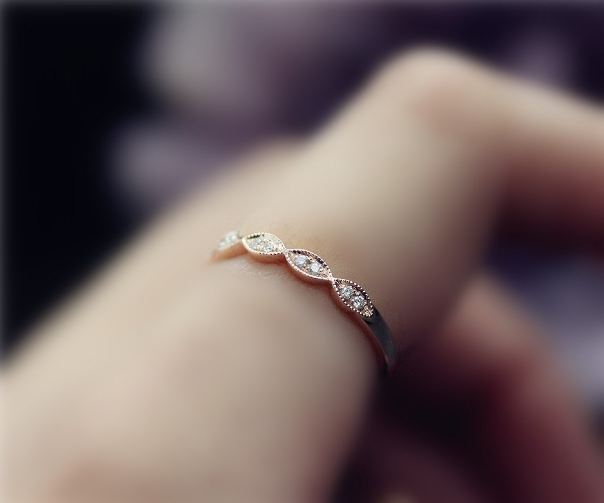 Ausverkauf Milgrain Design, Halbe Ewigkeit Diamanten Ehering, Hochzeit Bandsolid 14K Roségold Ring, Versprechen Jubiläum Passender von NidaRings