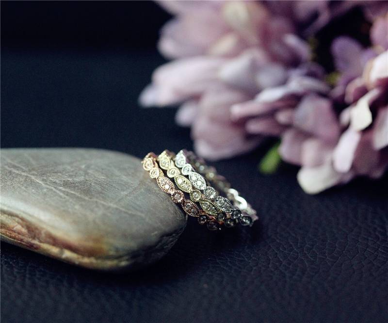 Drei Farben Ehering Natürlichen Diamanten Eheringe Milgrain Full Eternity Band Stapelbar Wählen Versprechen Ring-Jubiläum-Ring von NidaRings