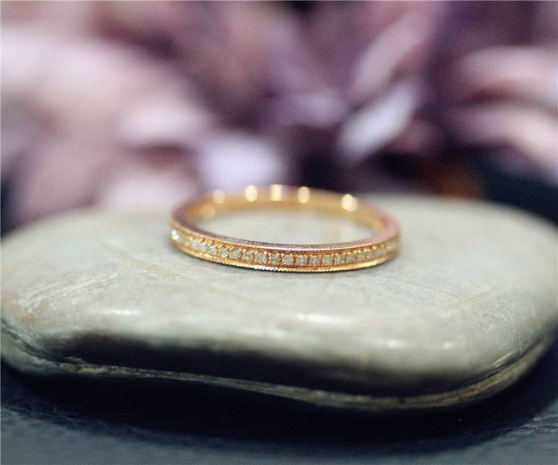 Echte Diamanten Ehering Ewigkeit Solid14K Rotgold Ring Jahrestag Stapelbar Halbring Passende Band von NidaRings