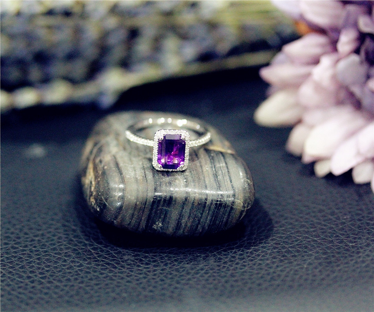 Geburtsstein Ring Smaragd Geschnitten Natürliche Amethyst Solide 14K Weißgold Ehering Geburtstagsgeschenk von NidaRings