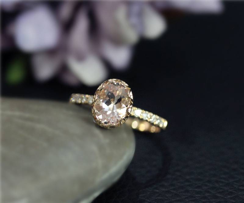 Natürliche Gem Stapelbare Weinleseverlobungsring 6x8mm Natürliche Rosa Vs Morganit Ovaler Ring Rotgold 14K Solid Ehering Promise von NidaRings