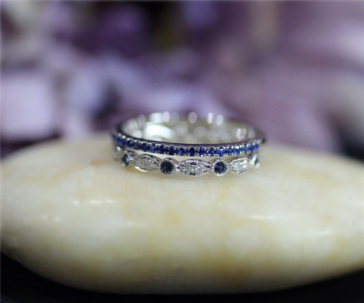 Natürlicher Saphir Trauring Set Massiv 14K Weißgold Band Diamanten Ring Promise Verlobungsring Passenden Bandsatz von NidaRings