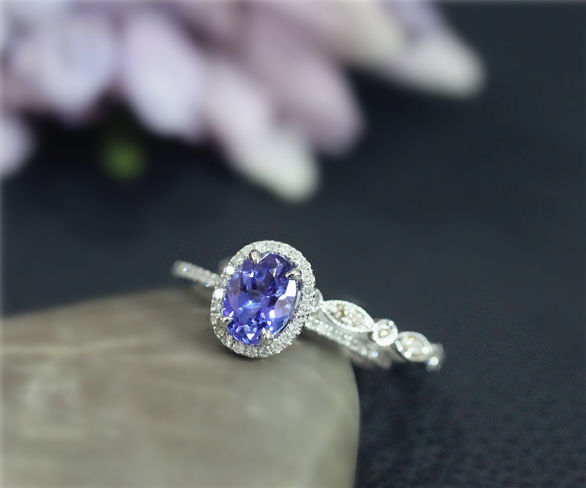 Real Vs Tansanit Ring Gesetzt Ova Gem Verlobungsring Set Diamant Akzent Massiv 14K Weißgold Ehering Gesetzt Braut von NidaRings