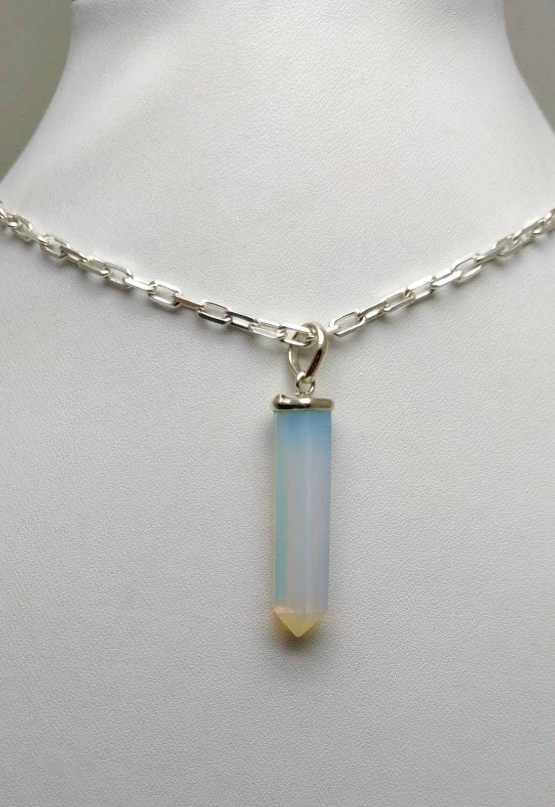 Opalite Kristallpunkt Anhänger, 925 Silber Edelstein Wunderschöne Statement Anhänger Opalite Kristallpunkt Anhänger, 925 Silber Edelstein Wunderschöne Statement Anhänger von NidhiJewels
