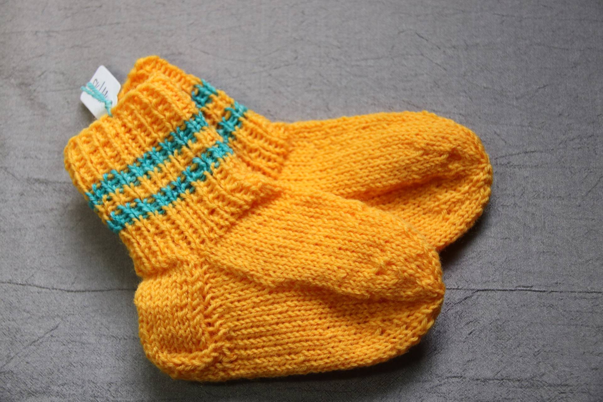 Handgestrickte Socken Größe 14/15 von NiederwasserDesign