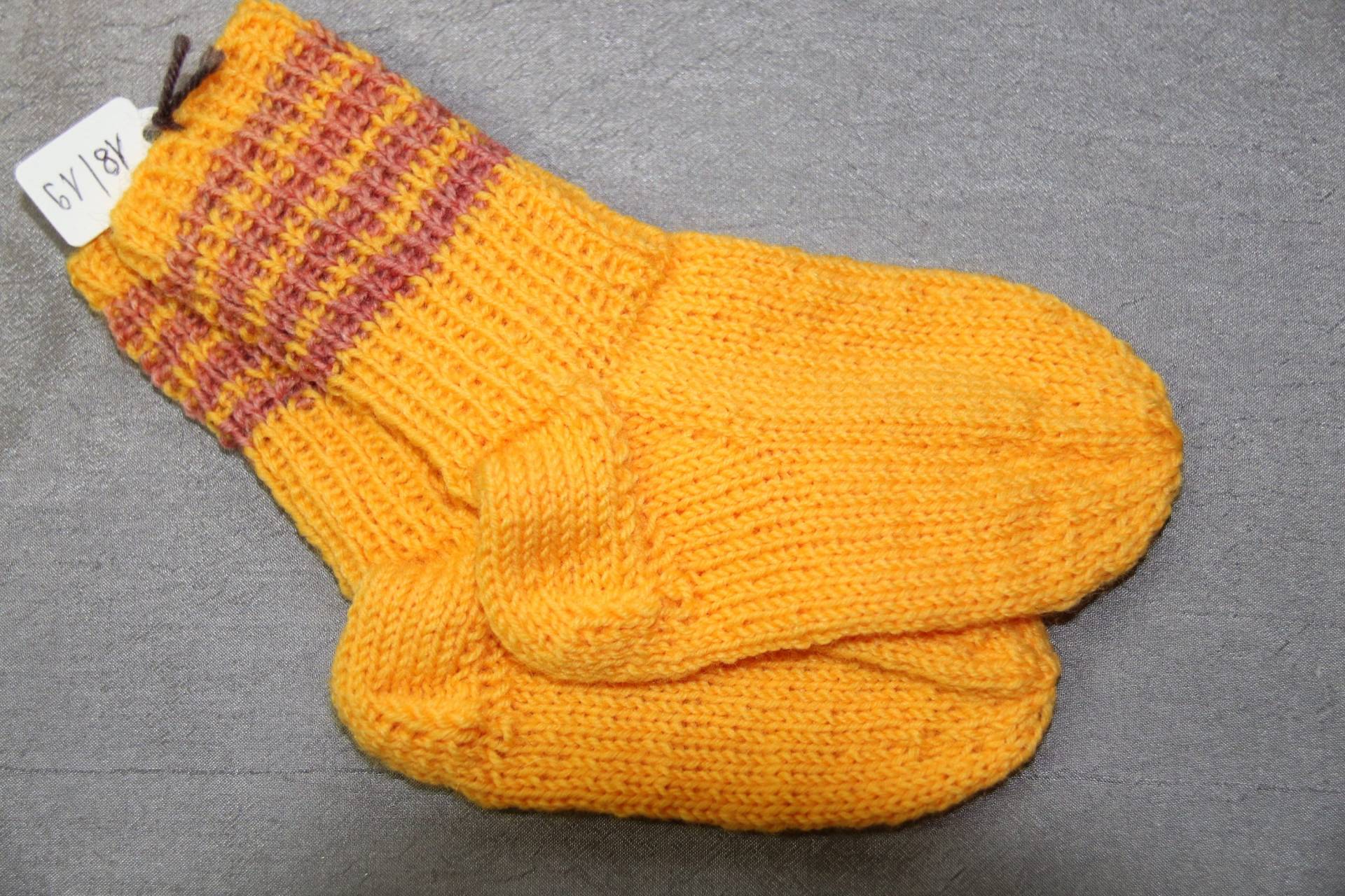 Handgestrickte Socken Größe 18/19 von NiederwasserDesign