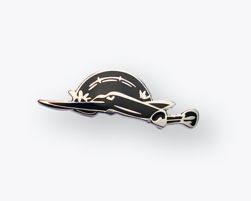 Amelia Earhart Es Lockheed Electra Pin | Schwarz Silber Premium Enamel Hart Amelia Earhart Es Lockheed Electra Pin | Schwarz Silber Premium Enamel Hart von NightDeskDesign