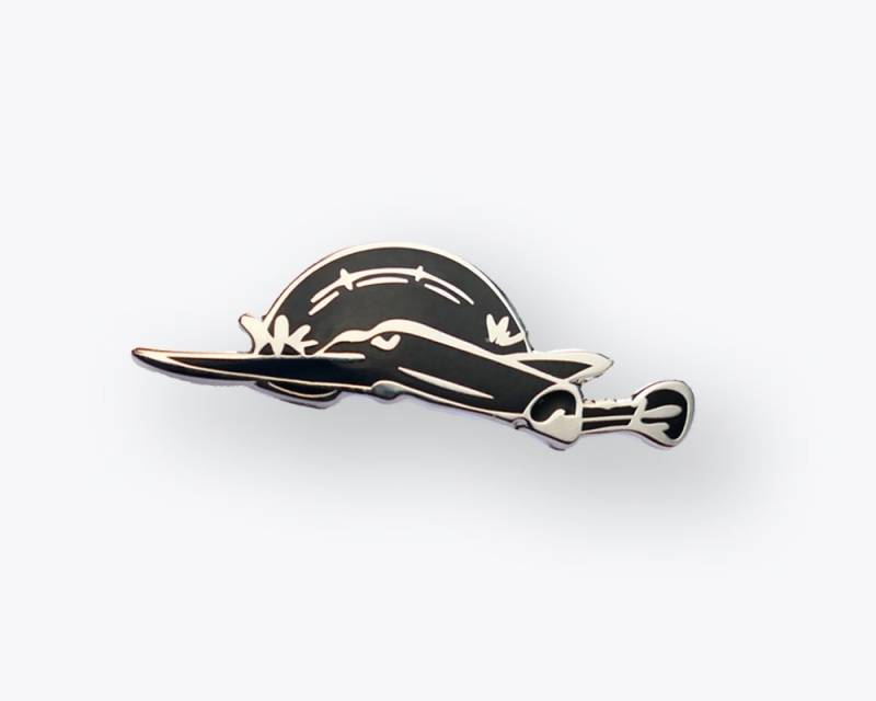 Amelia Earhart Es Lockheed Electra Pin | Schwarz Silber Premium Enamel Hart Amelia Earhart Es Lockheed Electra Pin | Schwarz Silber Premium Enamel Hart von NightDeskDesign