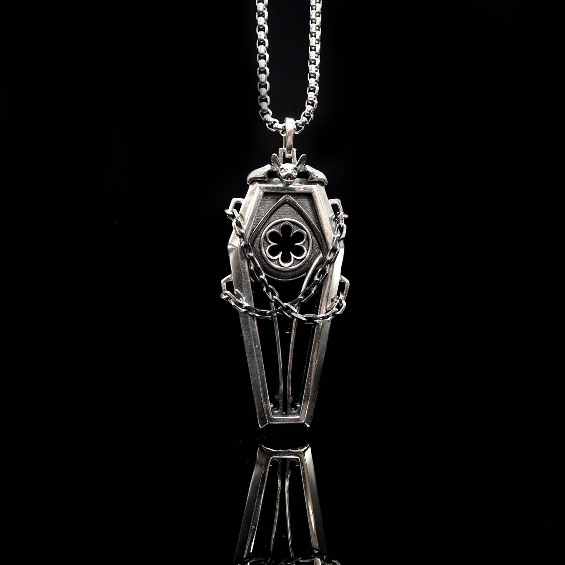 Gothic Fledermaus Sarg Anhänger Silber Schmuck Halskette Herrenkette Damenkette von NightMelody