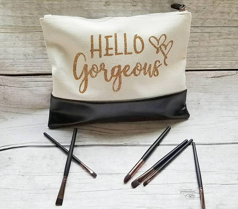Makeup Tasche, Hello Gorgeous, Große Schminktasche, Liebhaber Geschenk, Personalisierte Makeup Tasche, Hello Gorgeous, Große Schminktasche, Liebhaber Geschenk, Personalisierte von NightOwlsDesignsCo