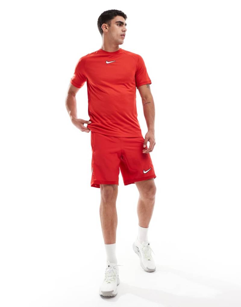 Nike Football - Academy Dri-FIT - Shorts in Rot von Nike Football