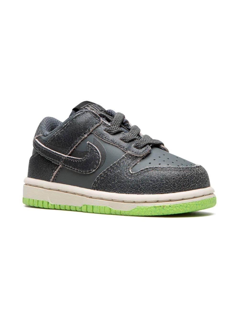 Nike Kids Dunk Low SE Halloween Cauldron Sneakers - Grau von Nike Kids