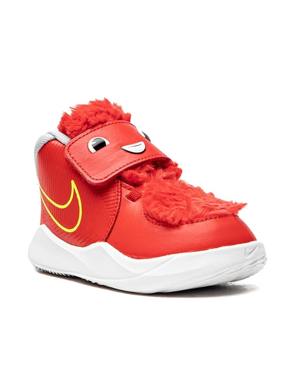 Nike Kids Team Hustle 9 Sneakers - Rot von Nike Kids