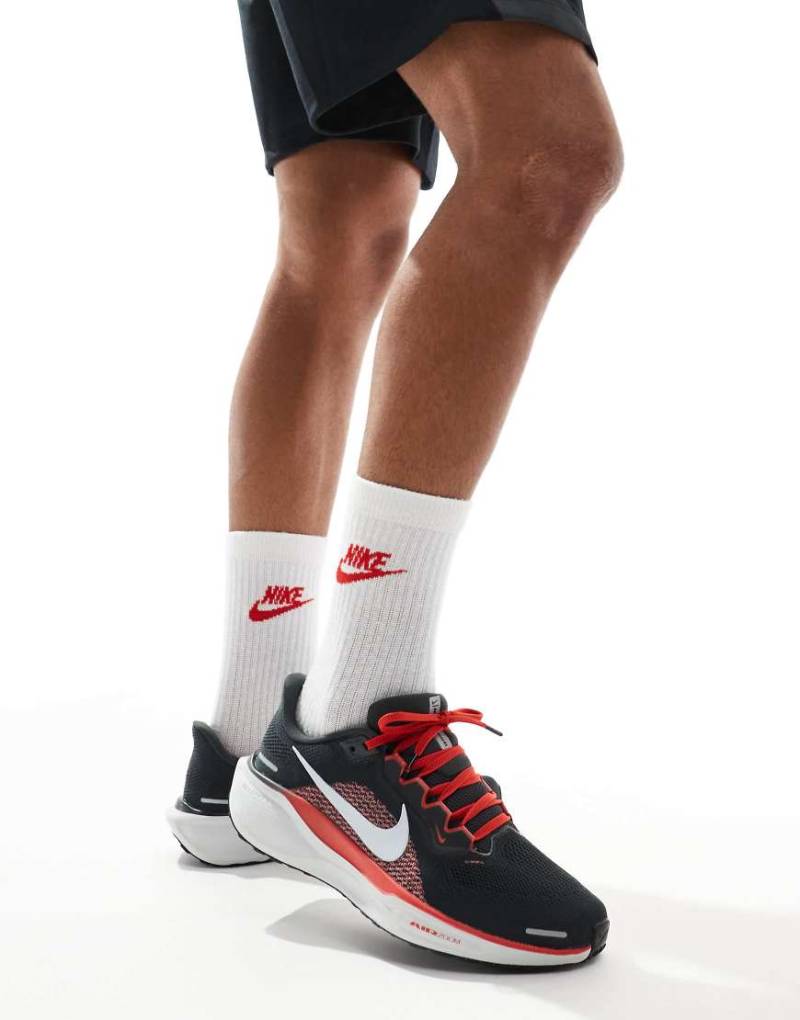 Nike Running - Air Zoom Pegasus 41 - Laufschuhe in Grau und Rot von Nike Running