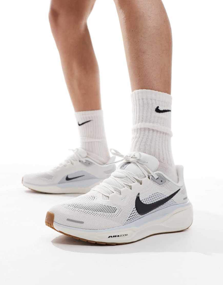 Nike Running - Air Zoom Pegasus 41 - Sneaker in Creme und Blau von Nike Running