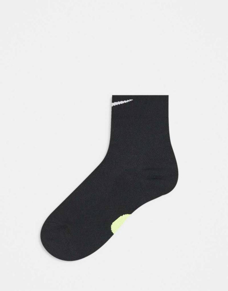 Nike Running - Fast - Knöchelsocken in Schwarz von Nike Running