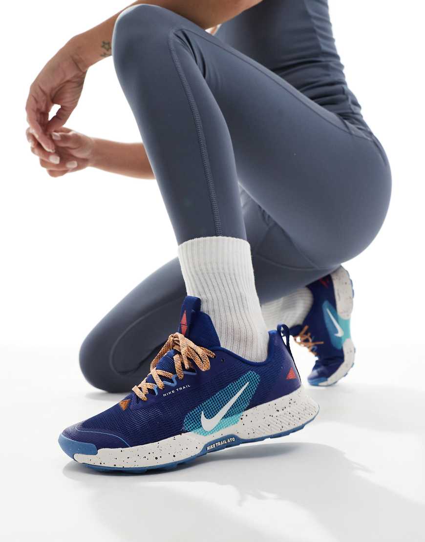 Nike Running - Juniper Trail 3 - Sneaker in Blau und Weiß von Nike Running