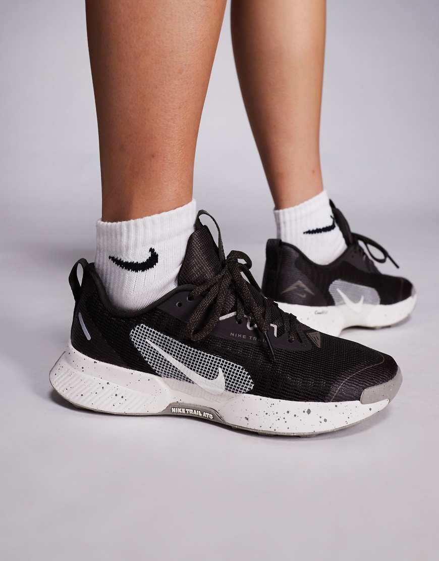 Nike Running - Juniper Trail 3 - Sneaker in Braun-Brown Nike Running - Juniper Trail 3 - Sneaker in Braun-Brown von Nike Running