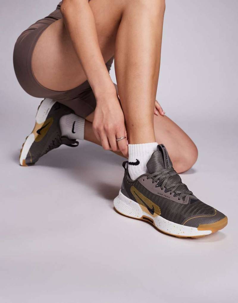 Nike Running - Juniper Trail 3 - Sneaker in Braun-Grau von Nike Running