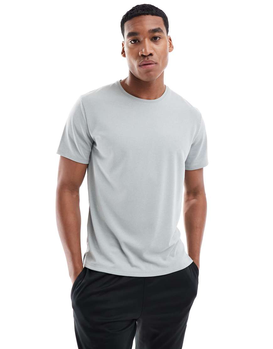 Nike Running - Miler Dri-FIT - Lauf-T-Shirt in Grau Nike Running - Miler Dri-FIT - Lauf-T-Shirt in Grau von Nike Running