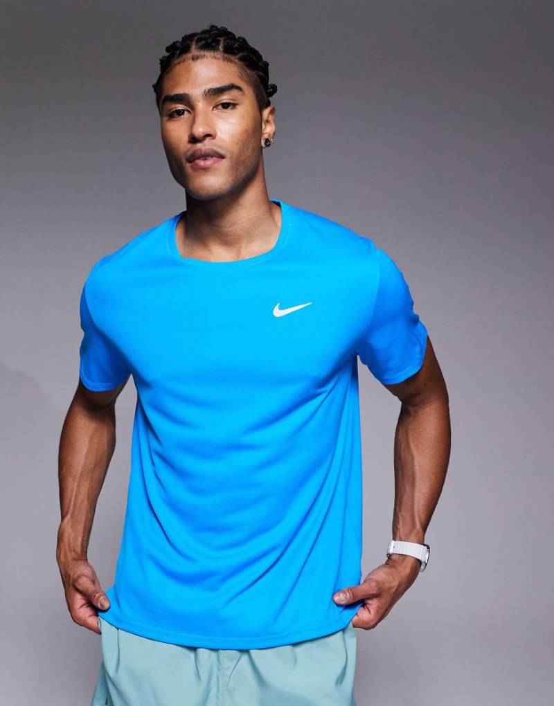 Nike Running - Miler Dri-FIT - T-Shirt in Blau von Nike Running