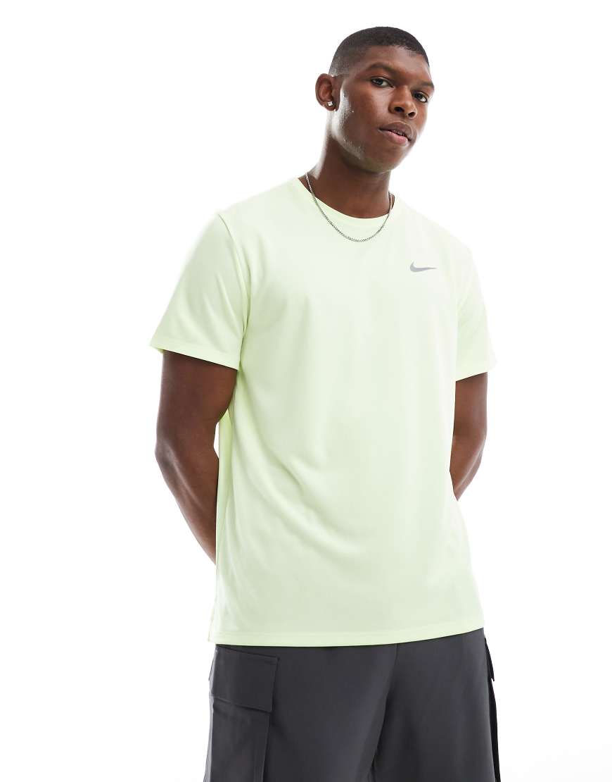 Nike Running - Miler Dri-FIT - T-Shirt in Grün von Nike Running