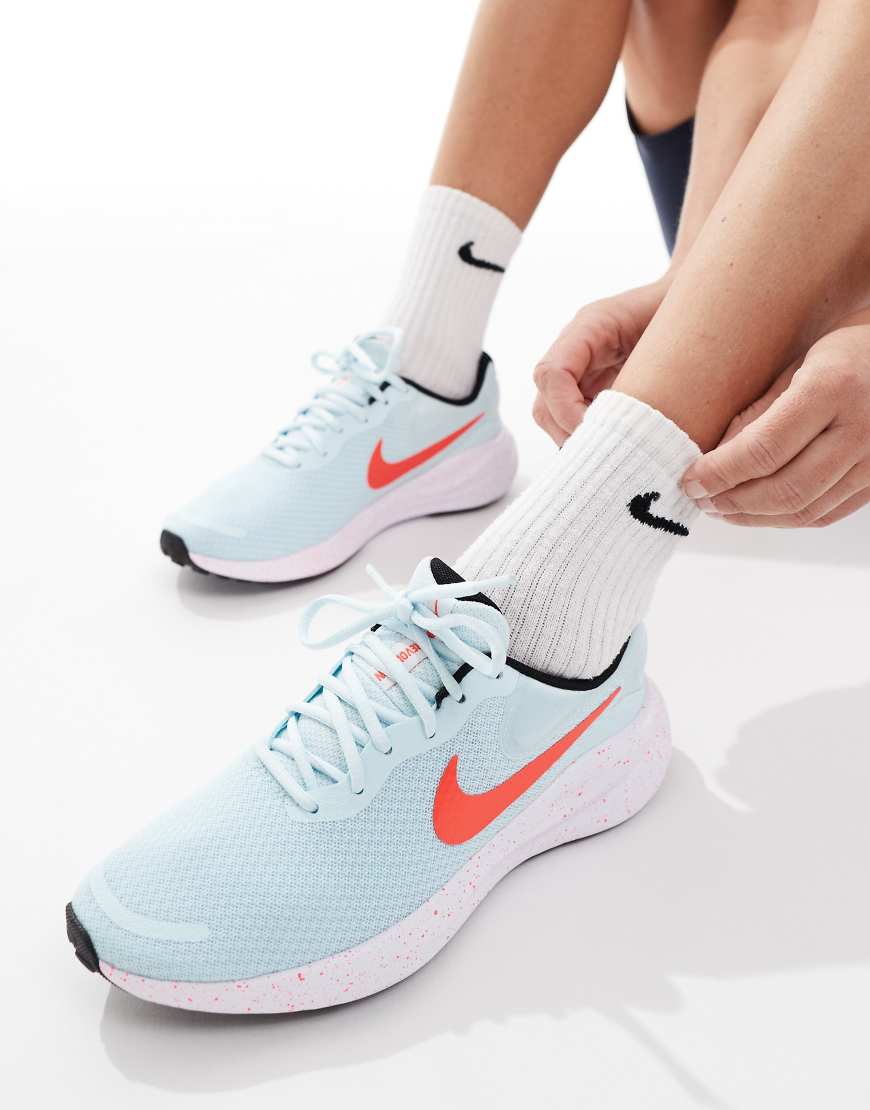 Nike Running - Revolution 7 - Laufschuhe in Blau und Weiß Nike Running - Revolution 7 - Laufschuhe in Blau und Weiß von Nike Running