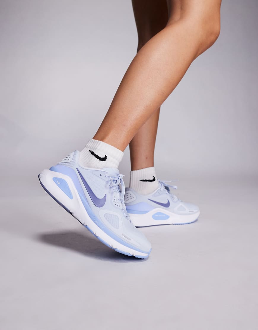 Nike Running - Structure 26 - Sneaker in Blau und Weiß von Nike Running