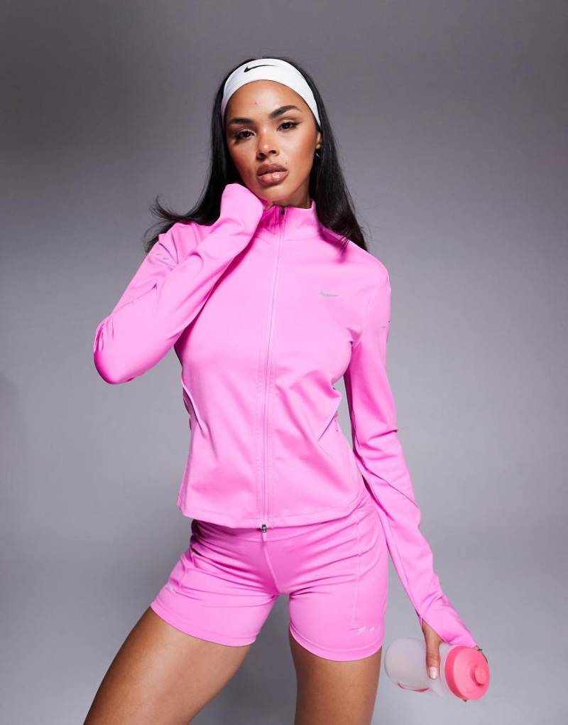 Nike Running - Swift Dri-FIT - Figurbetontes Oberteil in Rosa mit Reißverschluss von Nike Running
