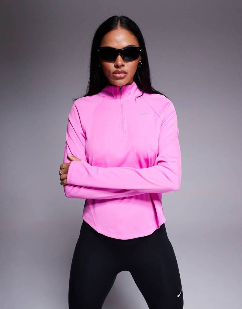 Nike Running - Tempo Dri-FIT - Langärmliges Shirt in Rosa mit kurzem Reißverschluss von Nike Running