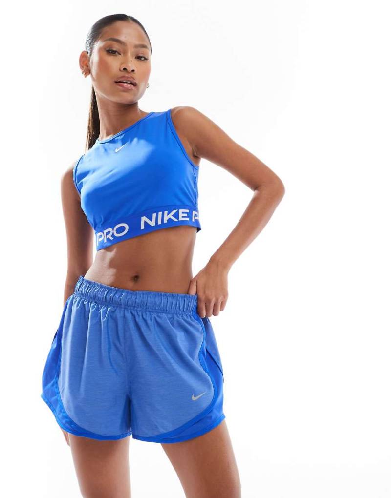 Nike Running - Tempo Dri-FIT - Shorts in Blau mit mittelhohem Bund und 3 Zoll Schrittlänge von Nike Running