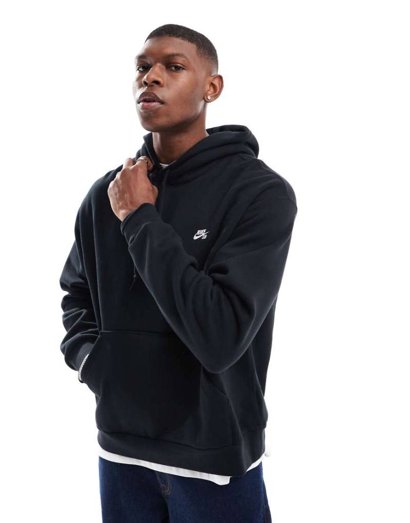 Nike SB - Essential - Kapuzenpullover in Schwarz mit Logo von Nike SB