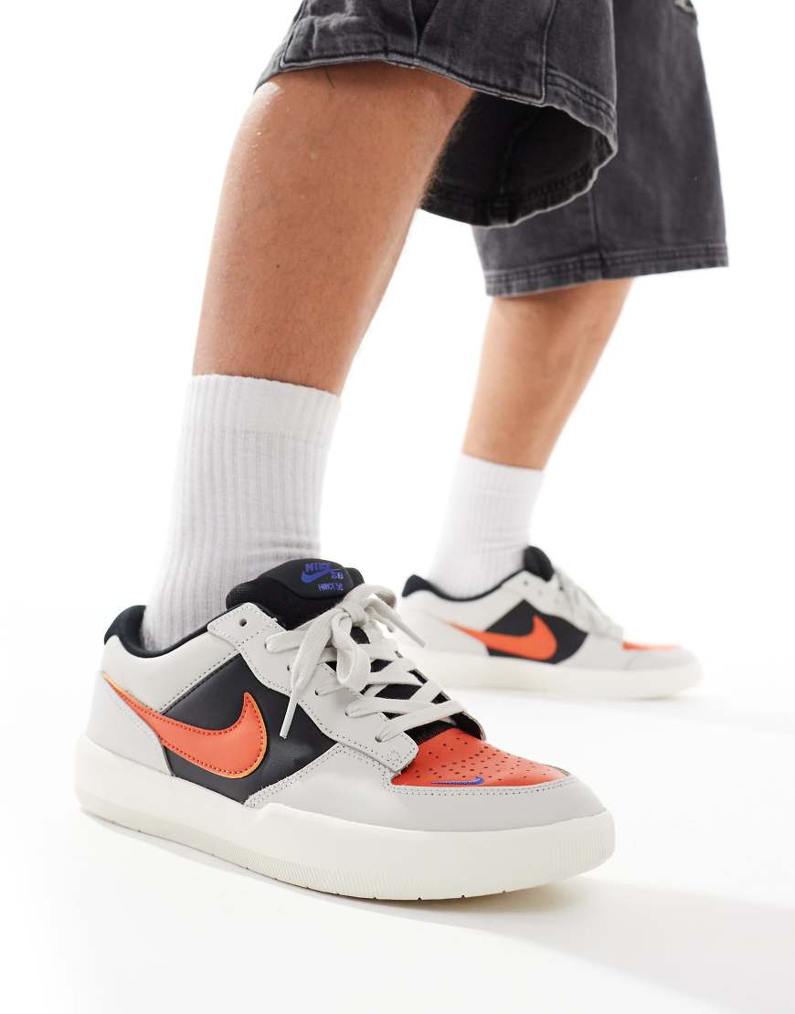 Nike - SB Force 58 - Hochwertige Sneaker in Grau, Schwarz und Orange von Nike SB