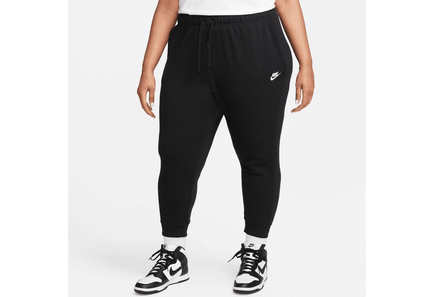 Nike Sportswear Jogginghose Club Fleece Women's Mid-Rise Joggers (Plus Size) von Nike Sportswear