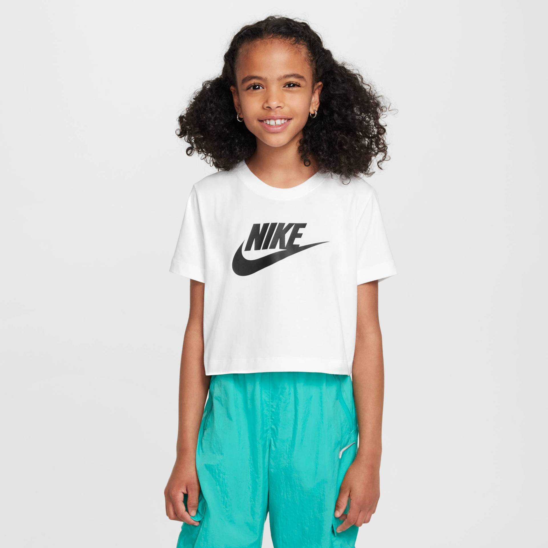 Nike Sportswear Laufshirt "Nike Sportswear Big Kids (Girls) Cropped T-Shirt" 1 Stk. von Nike Sportswear