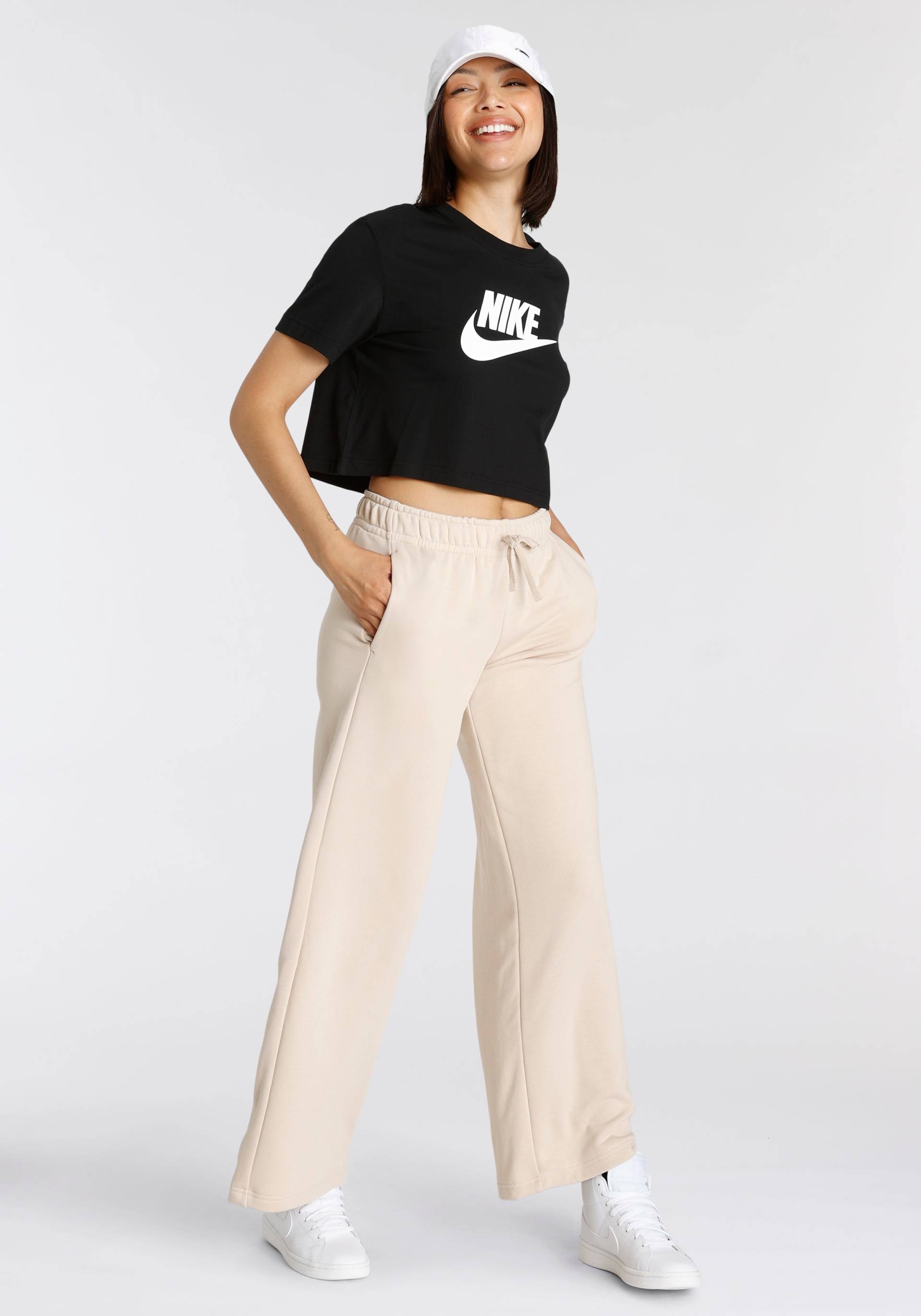 Nike Sportswear T-Shirt "ESSENTIAL WOMENS CROPPED LOGO T-SHIRT" von Nike Sportswear