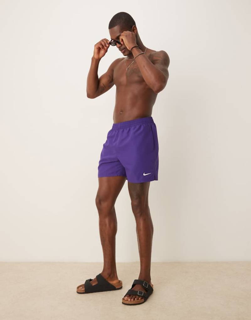 Nike - Essential Lap - Volley-Badeshorts in Lila, 5 Zoll Schrittlänge von Nike Swimming