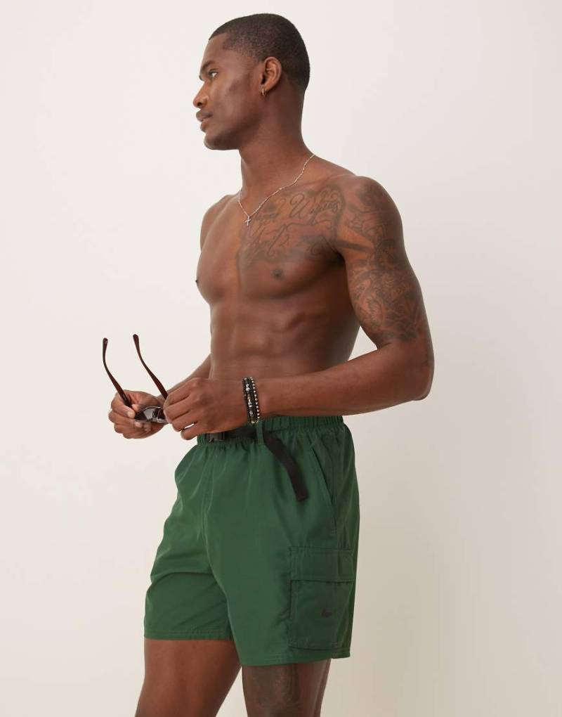 Nike - Voyage - Volley-Badeshorts in Grün, 5 Zoll Schrittlänge von Nike Swimming