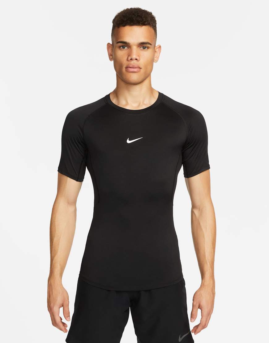 Nike - Pro Training - Körperbetontes T-Shirt in Schwarz-Blau von Nike Training