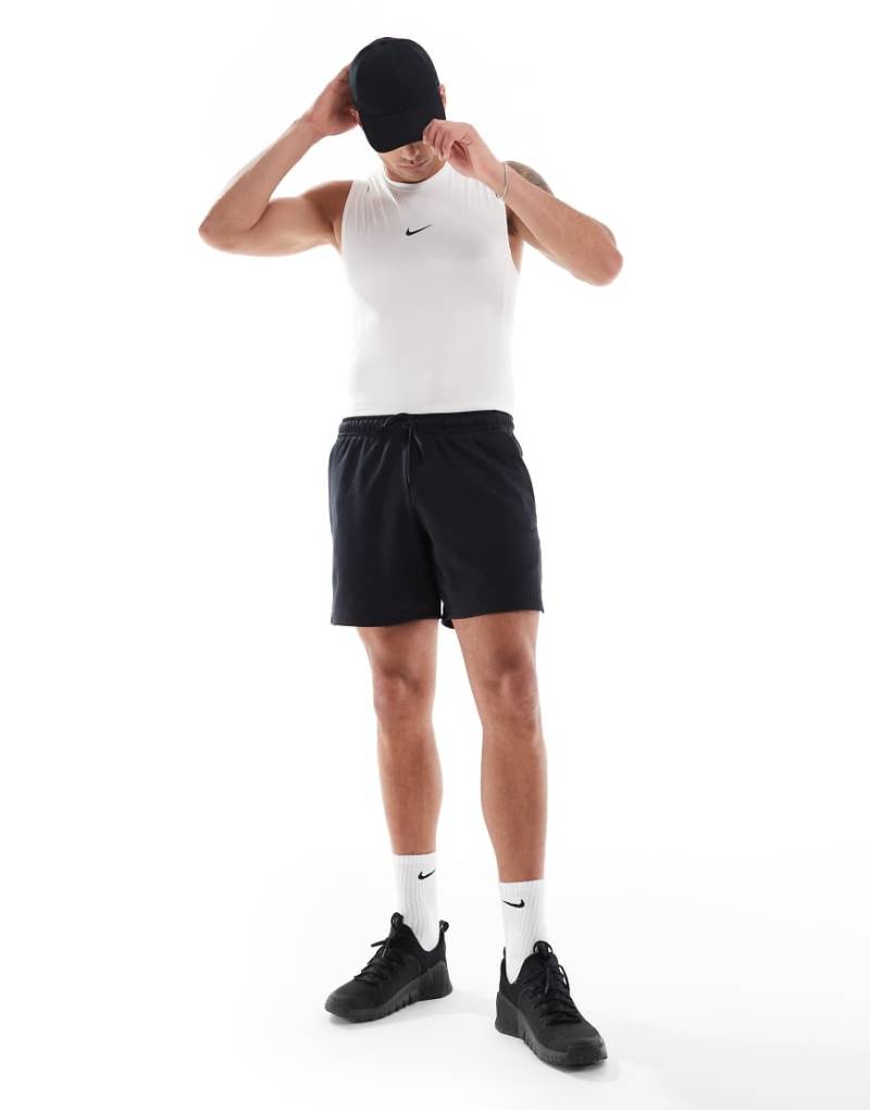 Nike Training - Primary Dri-FIT - Shorts in Schwarz, 7 Zoll Schrittlänge von Nike Training