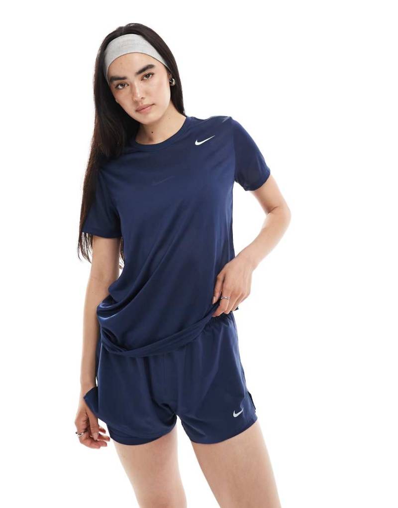 Nike Training - Dri-FIT - T-Shirt in Marineblau Nike Training - Dri-FIT - T-Shirt in Marineblau von Nike Training